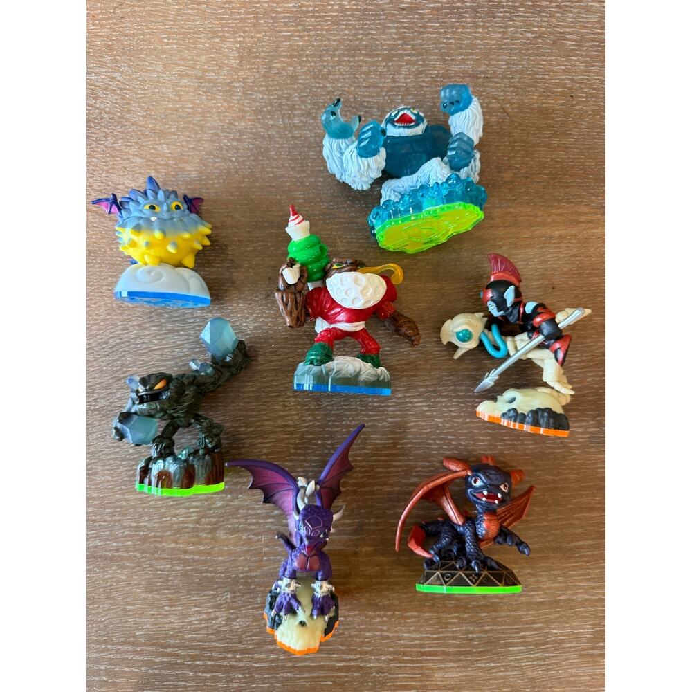 Skylanders Figure LOT of 7 characters WiiU PS3 PS4 XBOX 360